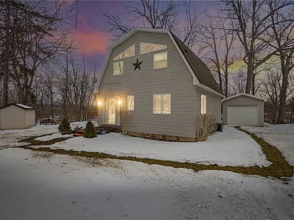 51 North Ave, Manchester, NY 14504