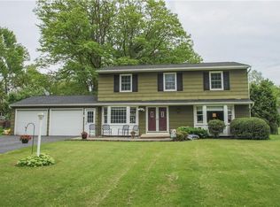 23 Wheatstone Cir, Fairport, NY 14450