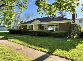 208 Fremont St, Caro, MI 48723
