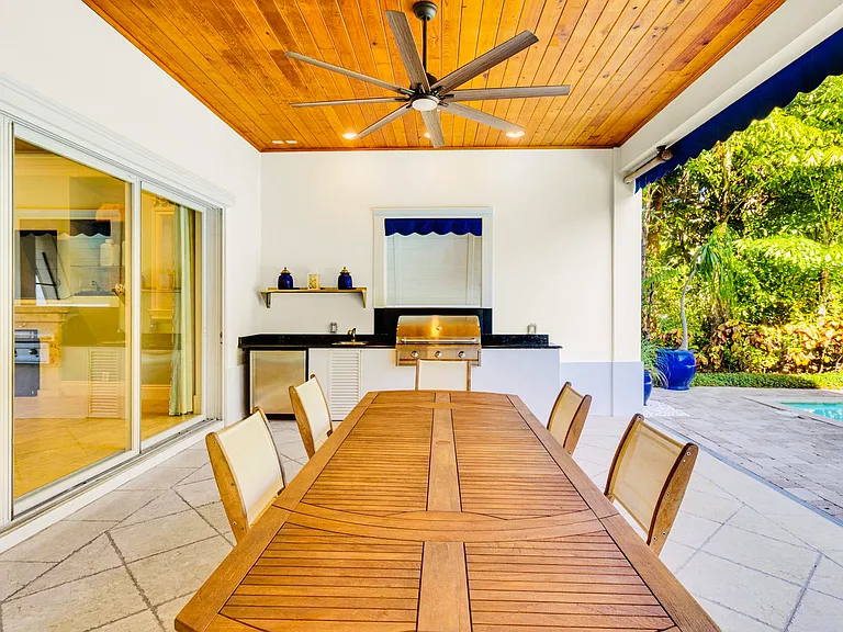 111 Beachwalk Ln — Photo 6