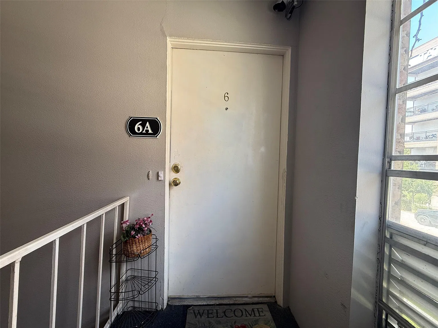 1 bed, 1.0 bath, 630 sqft, $1,250 — Photo 2