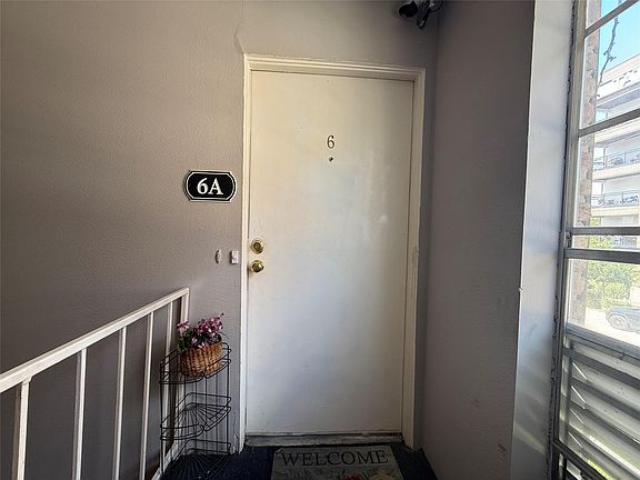 2nd image of 5861 Inwood Dr APT 6