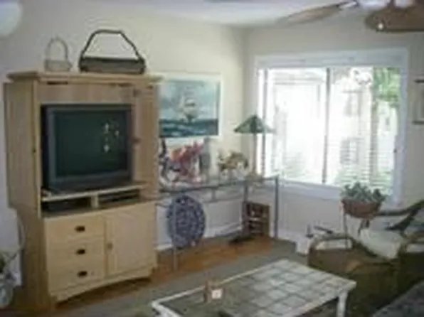 23 Goldfinch Ln, Hilton Head Island, SC 29928