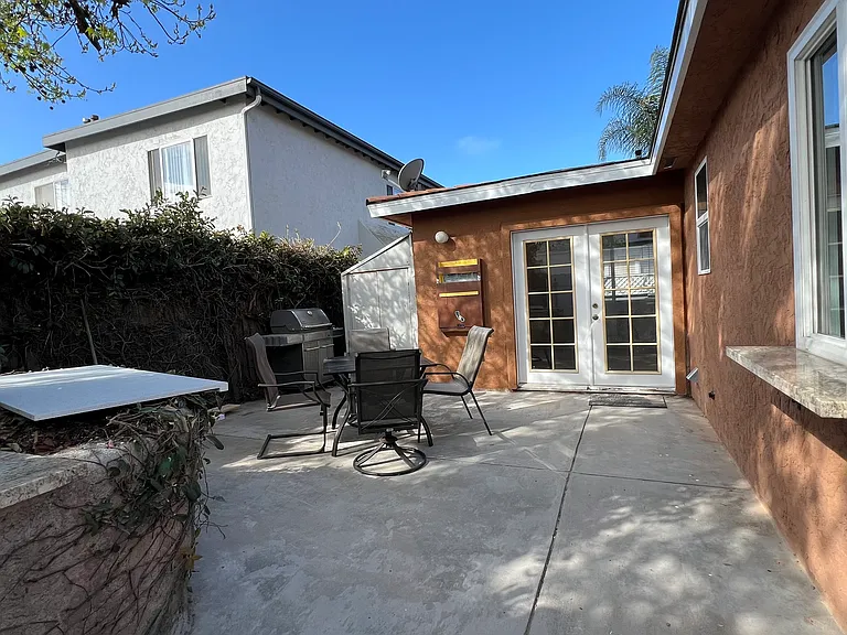 Private courtyard