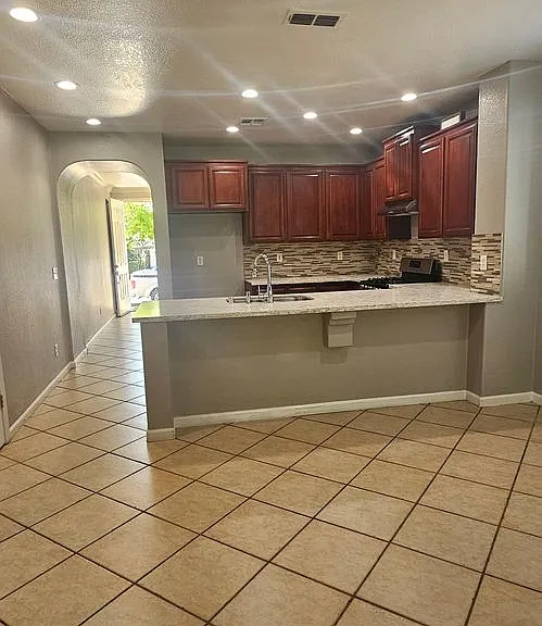 5796 Bridgecross Dr #1 — Photo 35