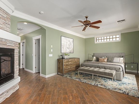 3rd image of 2608 E Turney Ave Unit 8