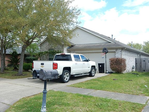 4th image of 411 Brightfield Ln