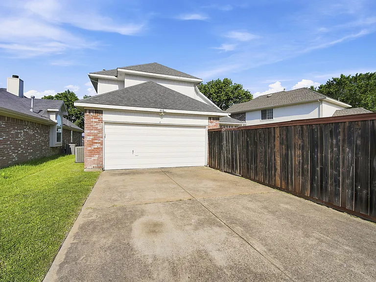 1813 Pendleton Rd — Photo 23