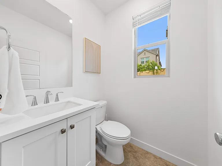 35 Bedford Ct — Photo 17