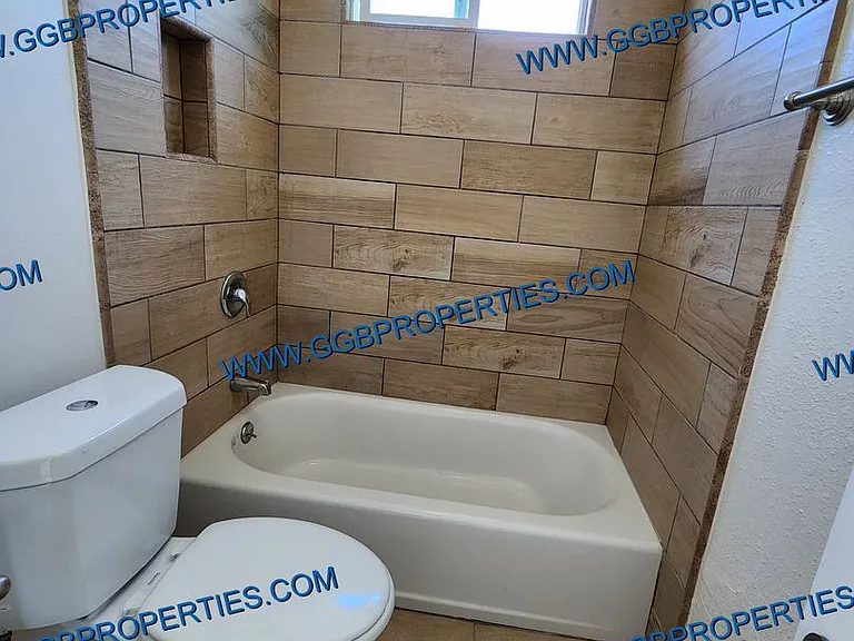 824 Maine Ave — Photo 10