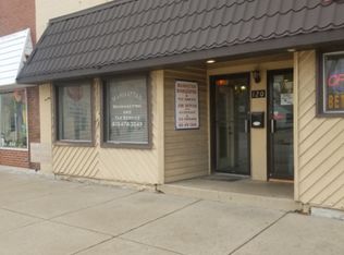 120 E North St #B-1-2F, Manhattan, IL 60442