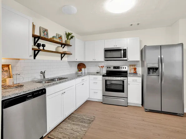 Whispering Trace Townhomes