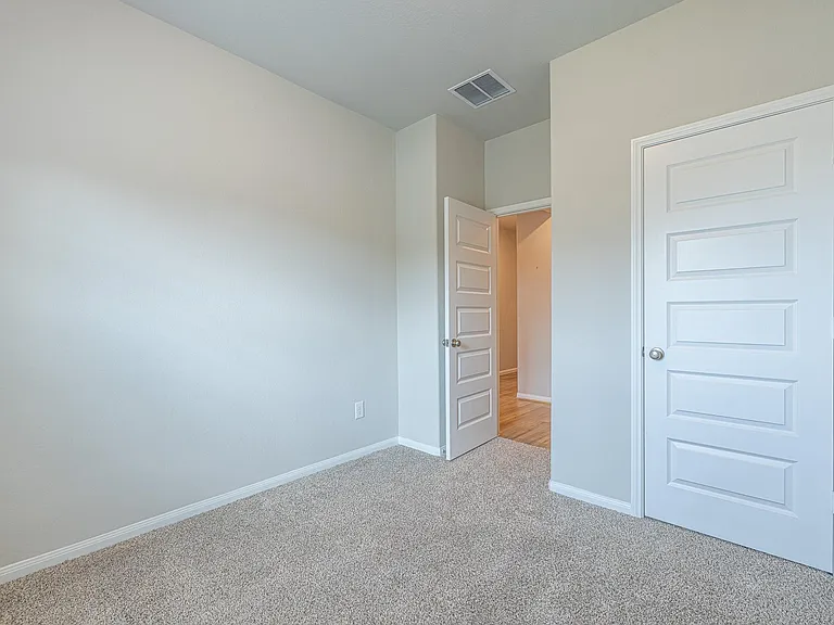17705 Hanson Ridge Dr — Photo 25