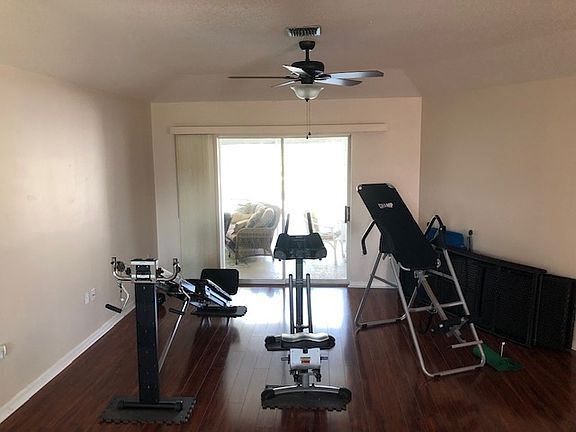 5th image of 1662 Quail Lake Dr