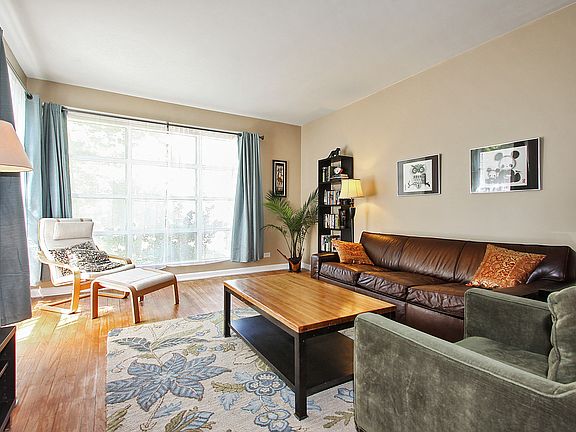 2nd image of 577 Broadview Ave