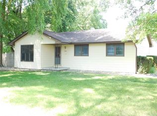 5340 E Oakwood Dr, Pleasant Hill, IA 50327