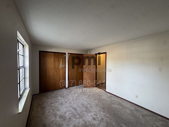 4th image of 90 Stornoway Dr W APT A
