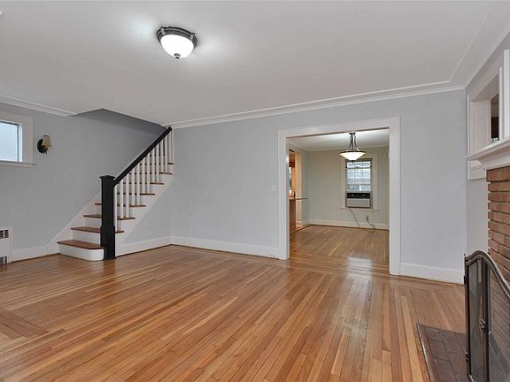 4th image of 45-15 171st St