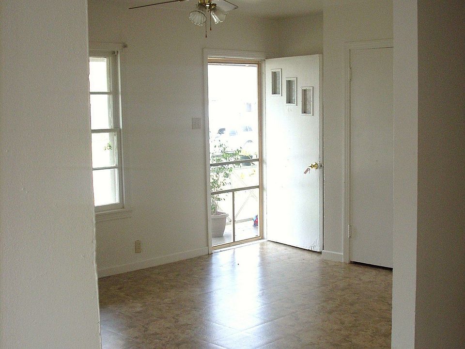 2nd image of 220 Field Ave