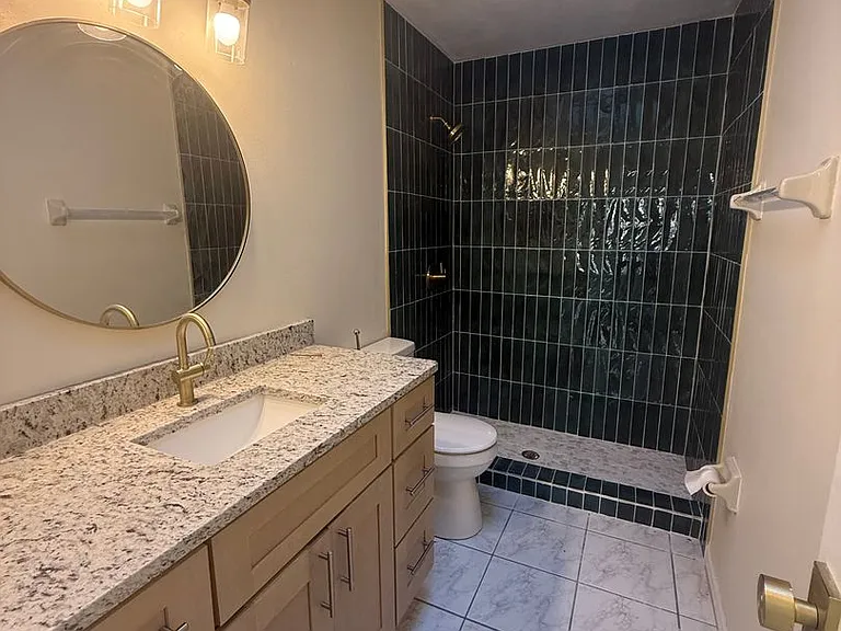 8102 S Ibiza Ct — Photo 15
