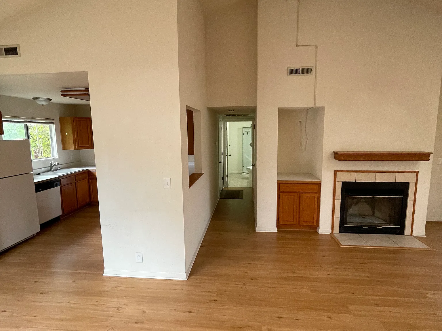 3352 Mission Dr — Photo 3