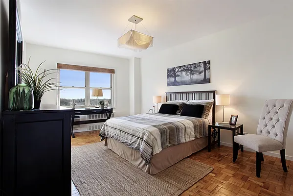 Sold by Corcoran | media 19