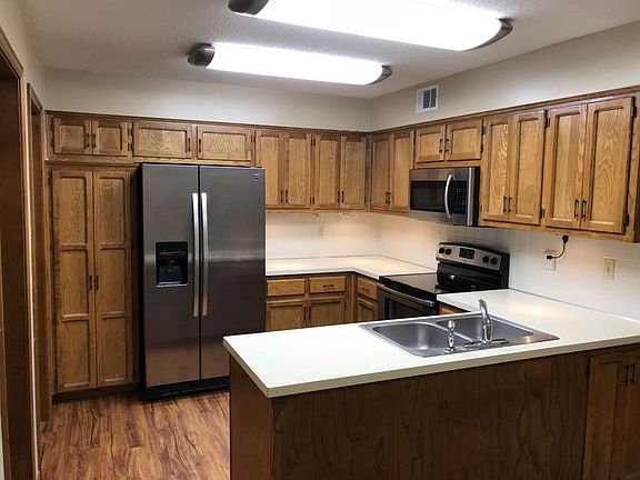 Kitchen, with large eat-in area.