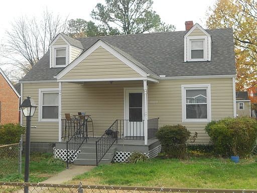 1st image of 2623 Kenwood Ave