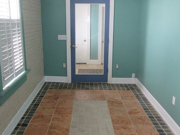 5th image of 241 E Park Ave