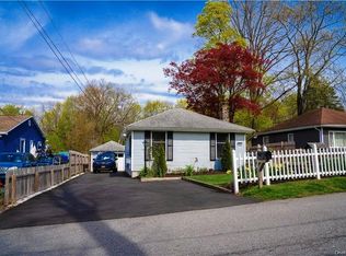 24 Cooledge Dr, Brewster, NY 10509