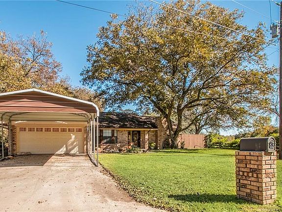 4th image of 826 Woodhaven Ct