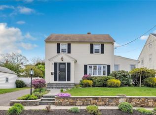 26 Elk Ter, Stratford, CT 06614