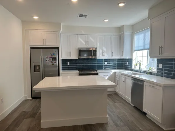 37489 Bowline Rd, Newark, CA 94560