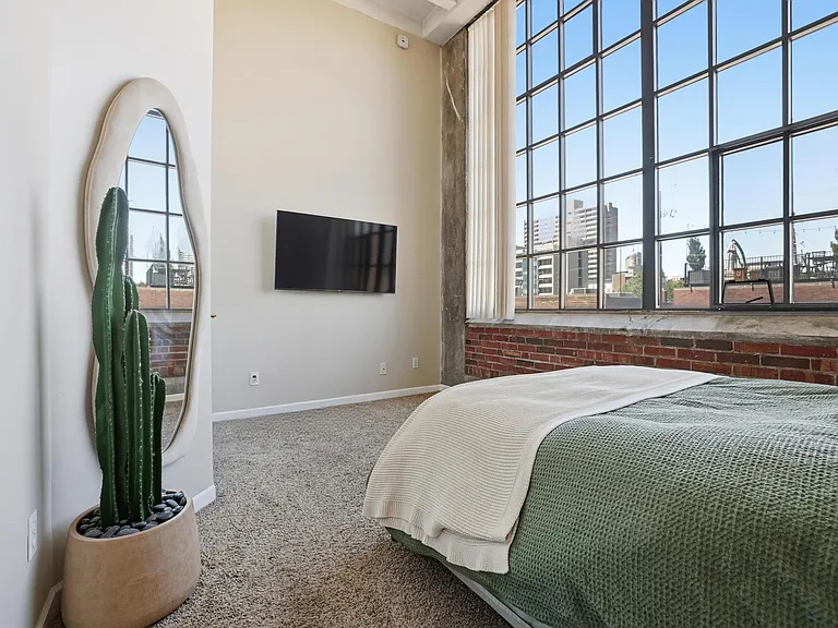611 N Park Ave #216 — Photo 15