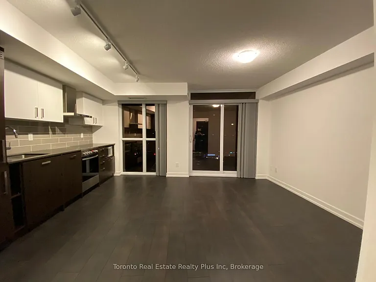 125 Redpath Ave #1111 — Photo 40