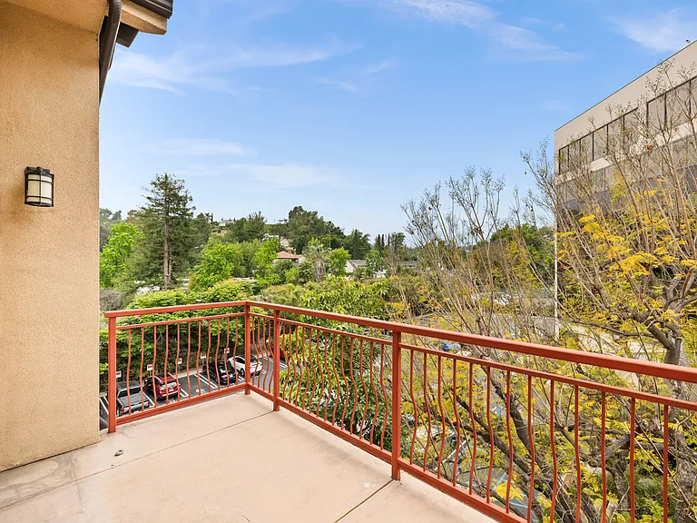 Serrano Luxury Homes and Garden — Photo 15