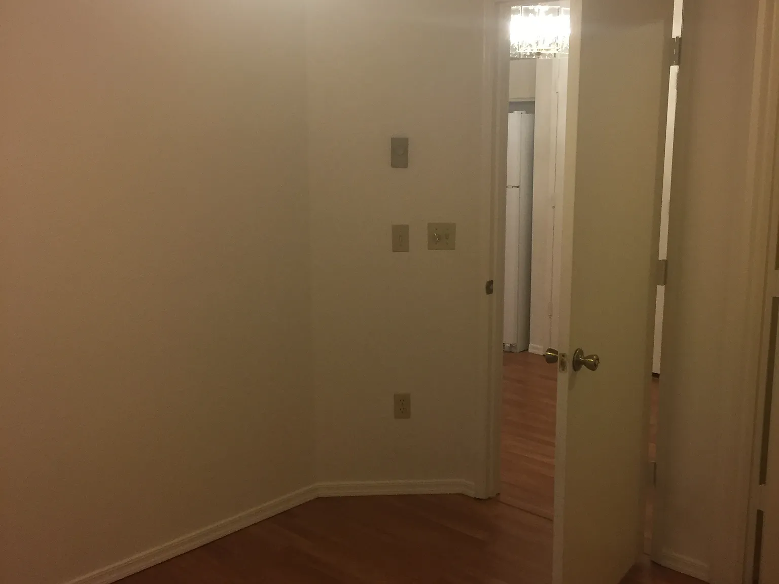 3 bed, 1020 sqft, $1,600 — Photo 3
