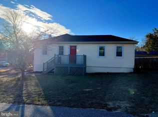 19 Kirk Ln, Pine Hill, NJ 08021