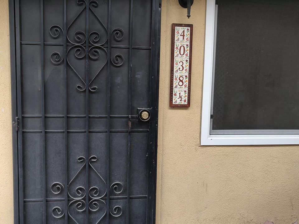 1st image of 4038 1/2 Sequoia St