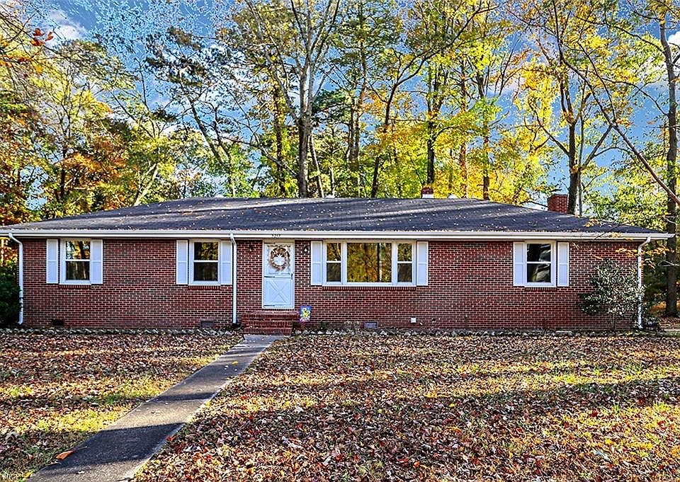 Welcome to 3217 Pioneer Lane!