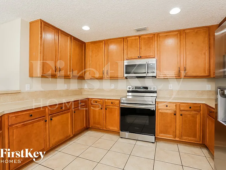 76164 Tideview Ln — Photo 8