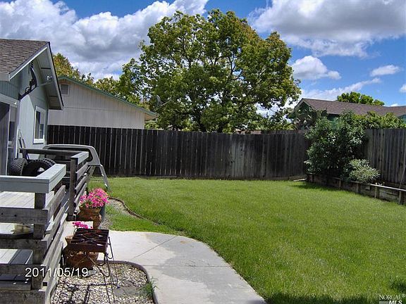 5th image of 608 Park Glen Dr