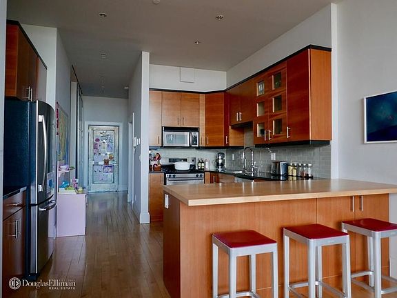 5th image of 535 Dean St APT 612