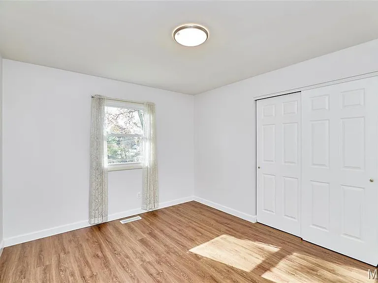 415 Trail Grove Ct — Photo 27