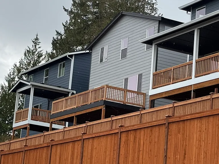 No deck cover to see entire sky at night! It is also enough room for outside umbrella or a popup 10' x 10' canopy for party / shade / rain.