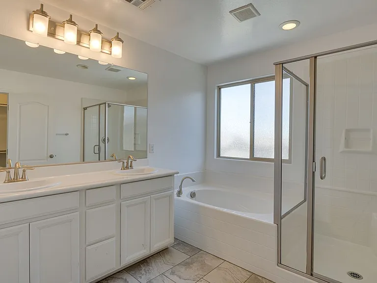 10768 Yarmouth Bay Ct — Photo 19