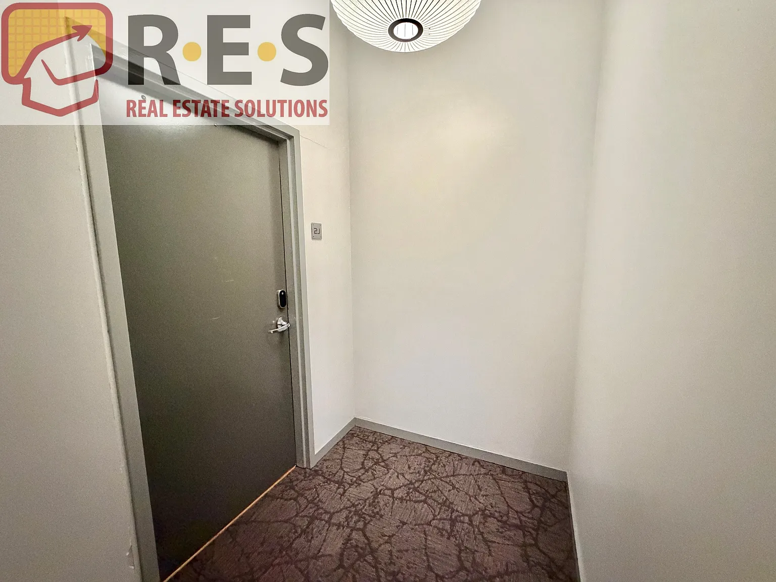 1 bed, 866 sqft, $2,150 — Photo 2