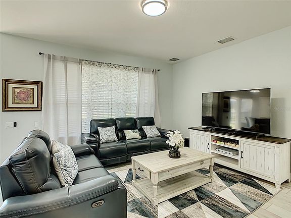 2nd image of 2709 Manesty Ln