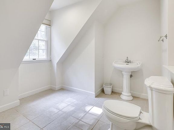 4th image of 26123 Forest Hall Dr