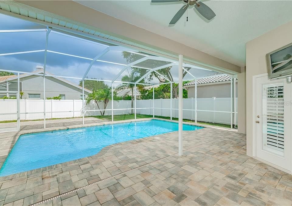 2nd image of 4853 Valley Field Dr